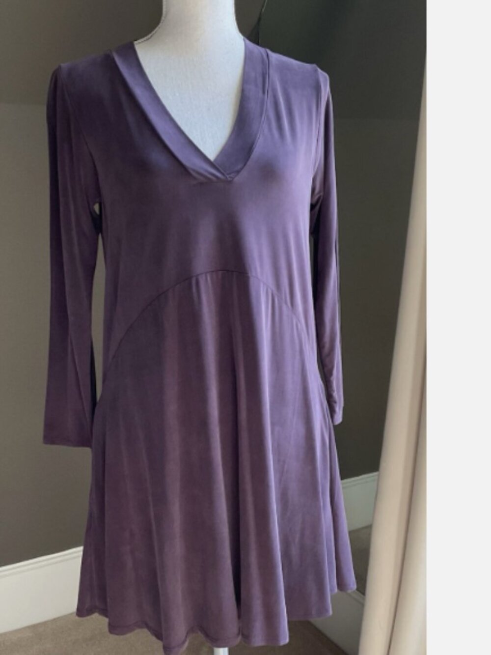 DOLAN LEFT COAST ANTHROPOLOGIE PLUM TOUTE V-NECK DRESS SIZE PS